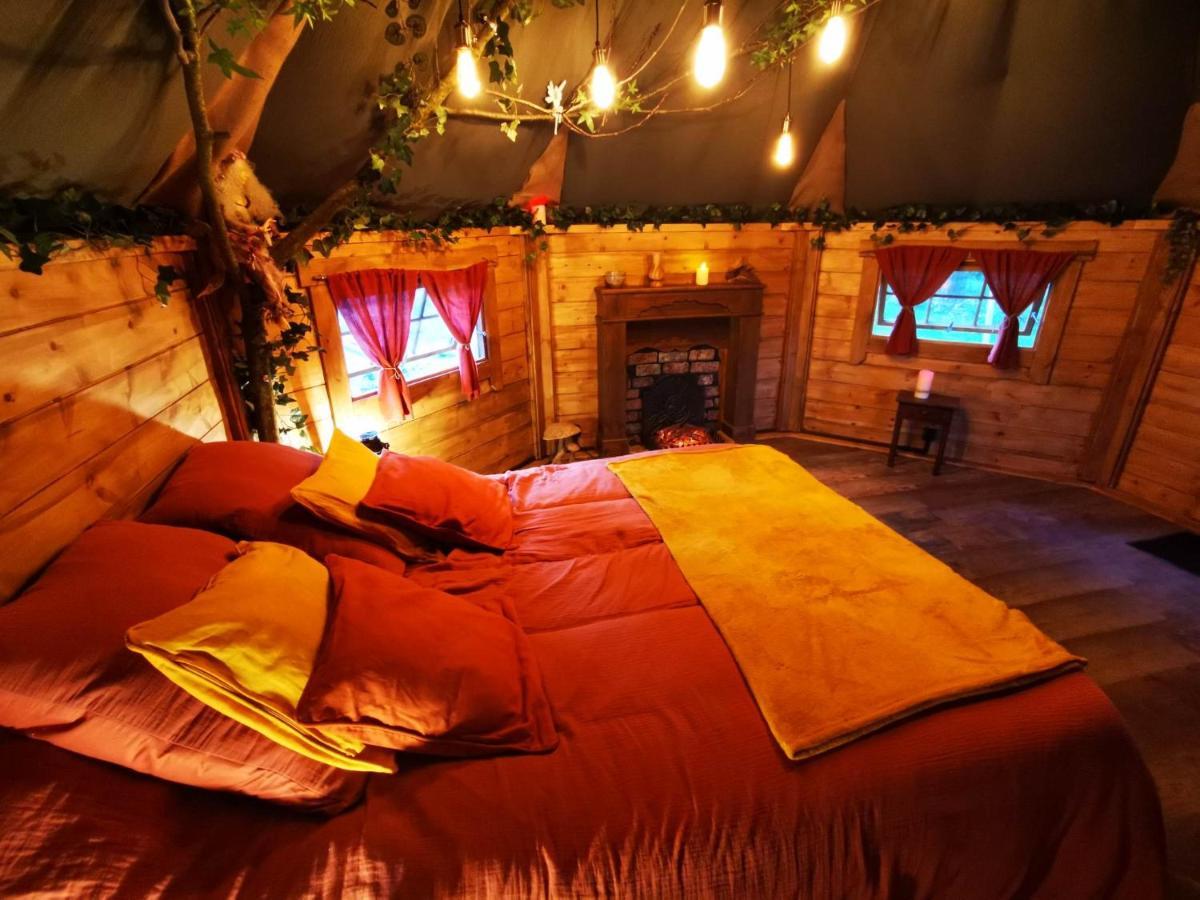 La Cabane Du Nuton Ardennais Tournes ภายนอก รูปภาพ
